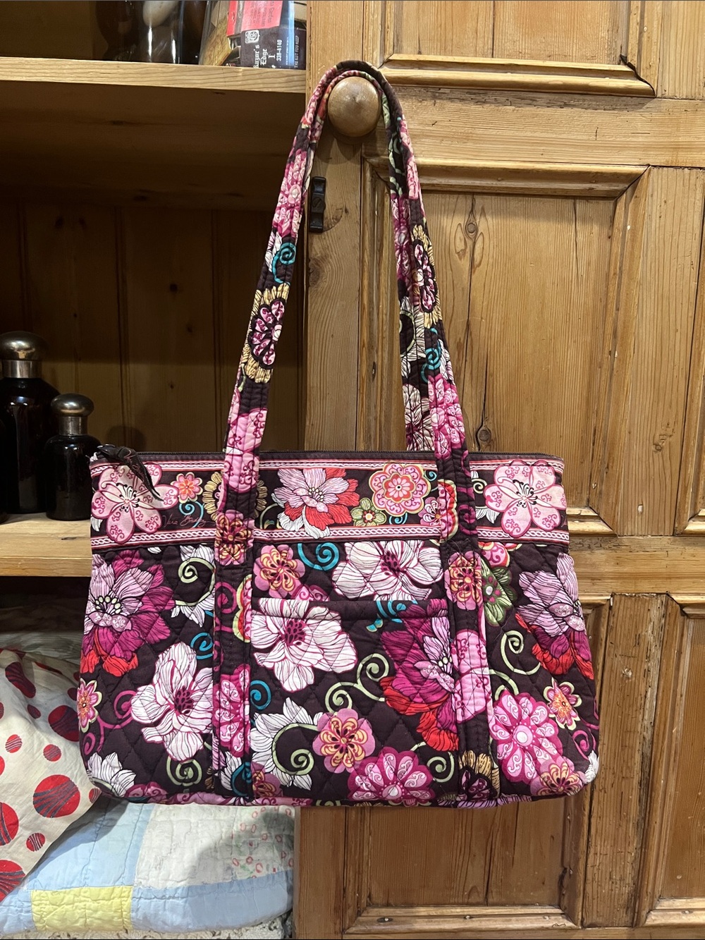 Vera Bradley Little Betsy in Retired Mod Floral Pink Pattern